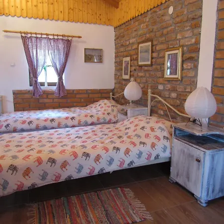 Studio Apartment Romeo Velika Gorica Exterior photo