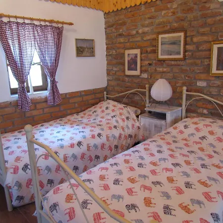 Studio Apartment Romeo Velika Gorica Exterior photo